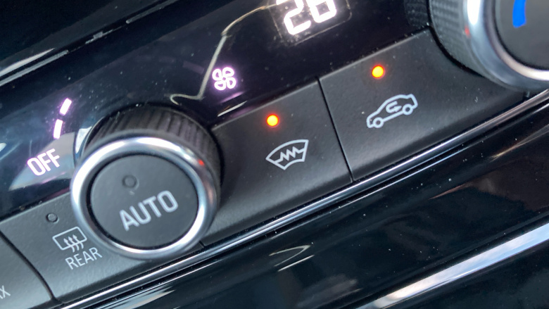 Vauxhall Grandland 1.2 Turbo Ultimate 5dr Petrol Hatchback